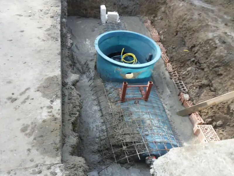 Livrare și montaj stație de epurare, echipă ECO TANK
