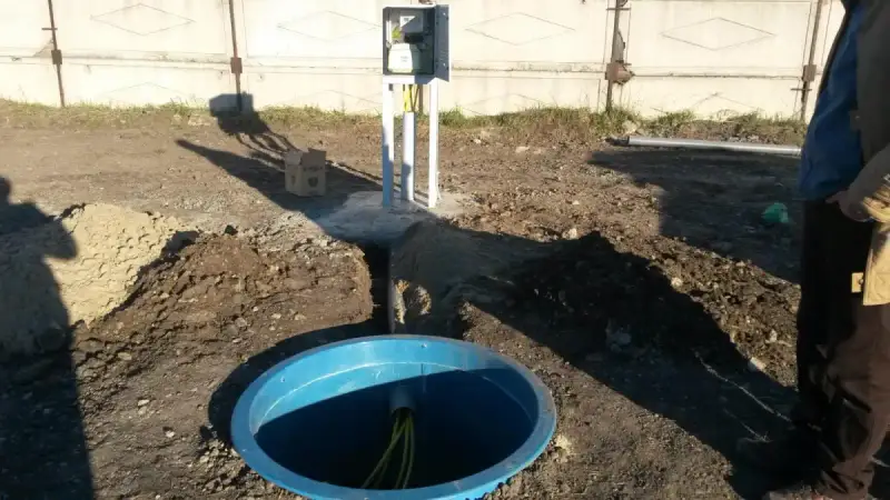 Livrare și montaj stație de epurare, echipă ECO TANK